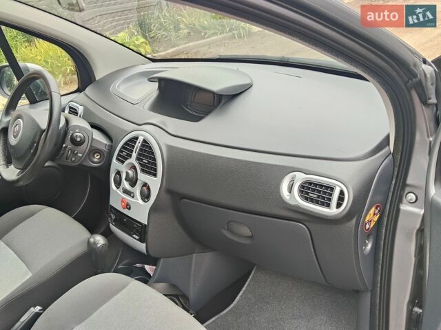 Сірий Рено Модус, об'ємом двигуна 1.6 л та пробігом 150 тис. км за 6799 $, фото 28 на Automoto.ua