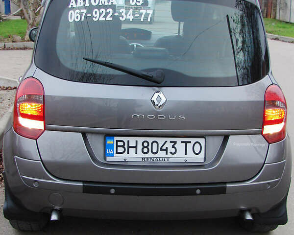 Сірий Рено Модус, об'ємом двигуна 1.5 л та пробігом 243 тис. км за 6799 $, фото 8 на Automoto.ua