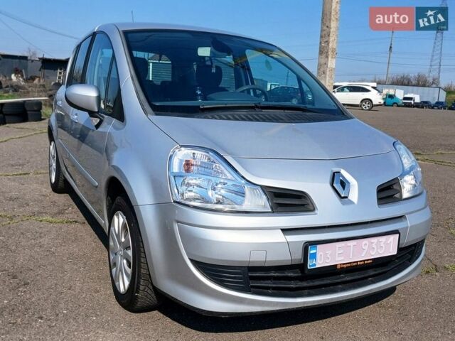 Серый Рено Модус, объемом двигателя 1.6 л и пробегом 197 тыс. км за 6700 $, фото 3 на Automoto.ua