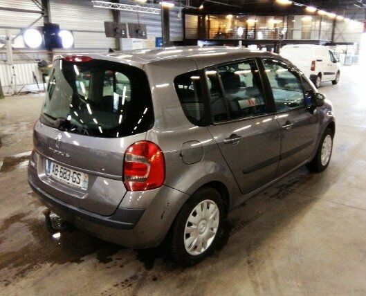 Сірий Рено Модус, об'ємом двигуна 1.5 л та пробігом 219 тис. км за 2725 $, фото 3 на Automoto.ua