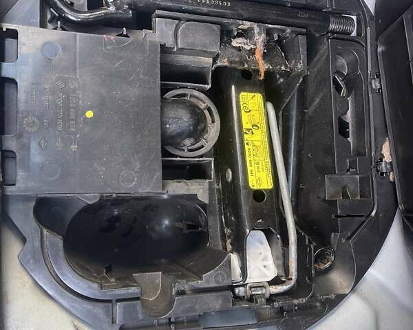 Сірий Рено Модус, об'ємом двигуна 1.15 л та пробігом 215 тис. км за 4500 $, фото 15 на Automoto.ua