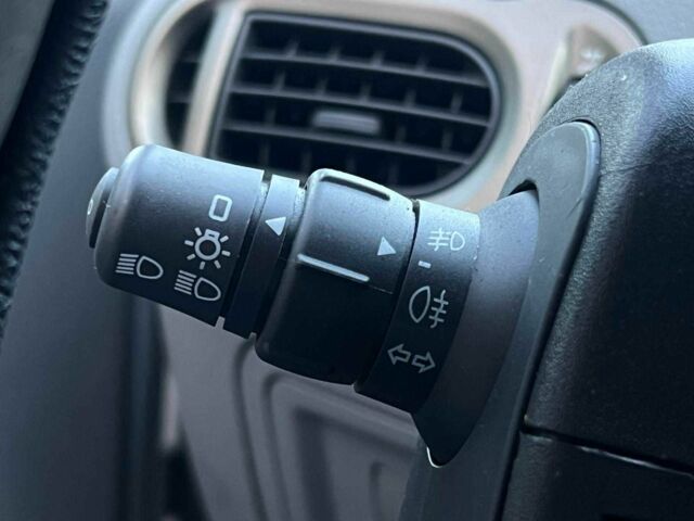 Сірий Рено Модус, об'ємом двигуна 1.2 л та пробігом 197 тис. км за 3203 $, фото 14 на Automoto.ua
