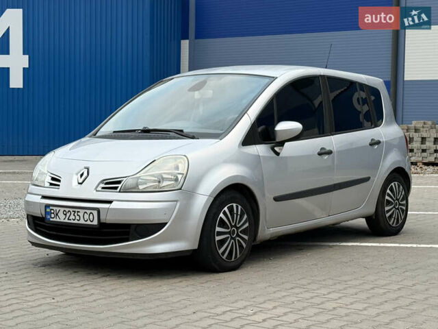 Сірий Рено Модус, об'ємом двигуна 1.5 л та пробігом 237 тис. км за 4550 $, фото 10 на Automoto.ua