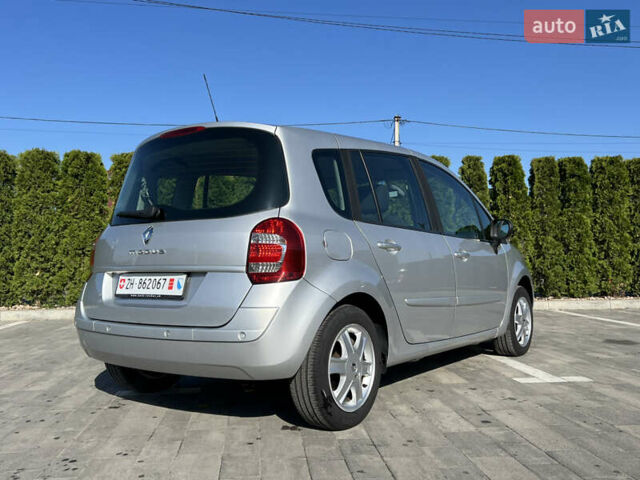 Серый Рено Модус, объемом двигателя 1.6 л и пробегом 132 тыс. км за 7350 $, фото 20 на Automoto.ua