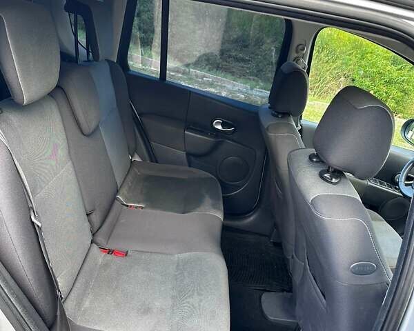 Серый Рено Модус, объемом двигателя 1.1 л и пробегом 73 тыс. км за 4900 $, фото 6 на Automoto.ua