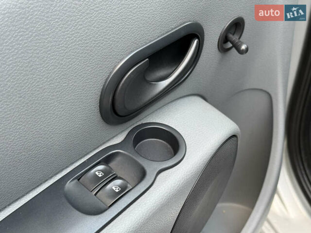Сірий Рено Модус, об'ємом двигуна 1.5 л та пробігом 237 тис. км за 4550 $, фото 20 на Automoto.ua