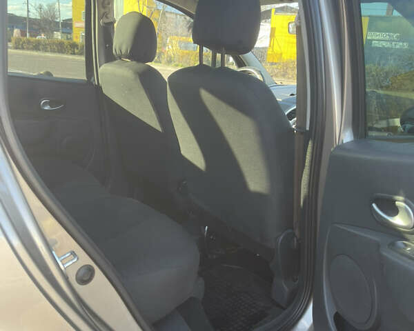 Серый Рено Модус, объемом двигателя 1.5 л и пробегом 23 тыс. км за 5000 $, фото 5 на Automoto.ua