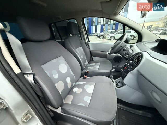 Сірий Рено Модус, об'ємом двигуна 1.5 л та пробігом 237 тис. км за 4550 $, фото 31 на Automoto.ua