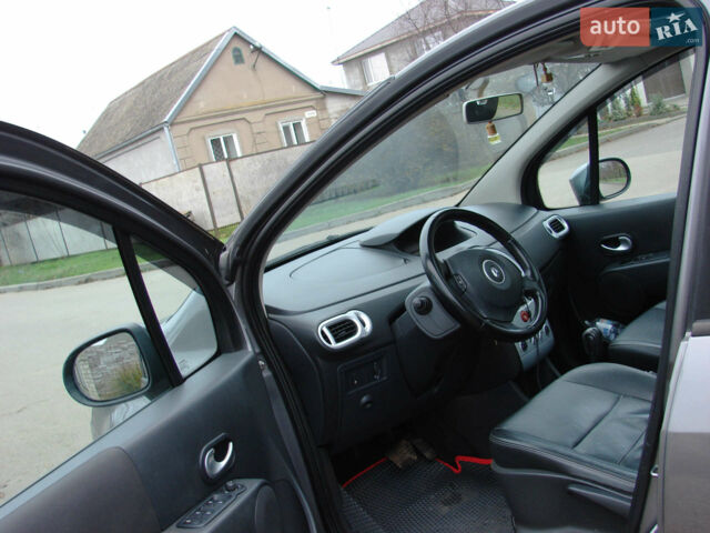 Сірий Рено Модус, об'ємом двигуна 1.5 л та пробігом 243 тис. км за 6250 $, фото 16 на Automoto.ua