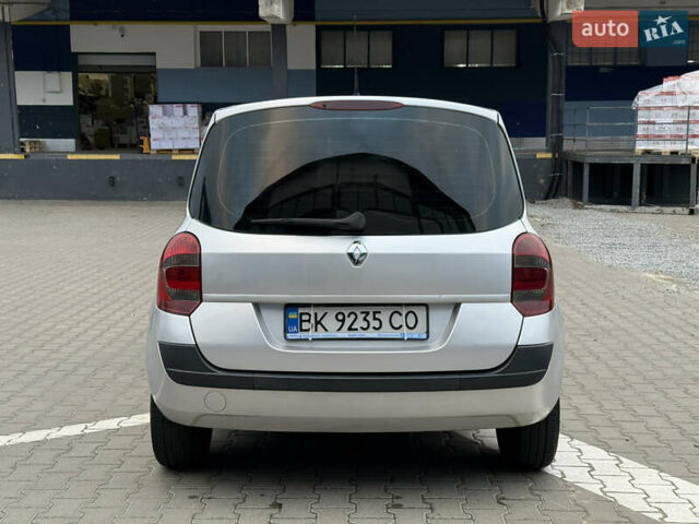 Сірий Рено Модус, об'ємом двигуна 1.5 л та пробігом 237 тис. км за 4550 $, фото 7 на Automoto.ua