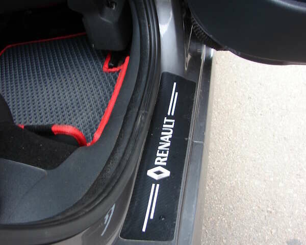 Серый Рено Модус, объемом двигателя 1.5 л и пробегом 243 тыс. км за 6799 $, фото 27 на Automoto.ua