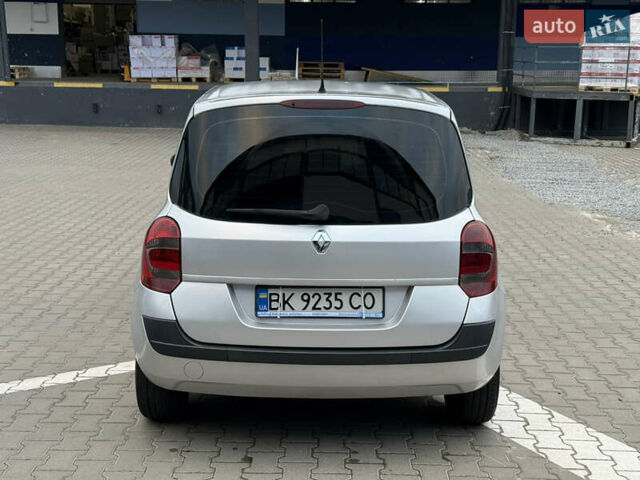 Сірий Рено Модус, об'ємом двигуна 1.5 л та пробігом 237 тис. км за 4550 $, фото 8 на Automoto.ua