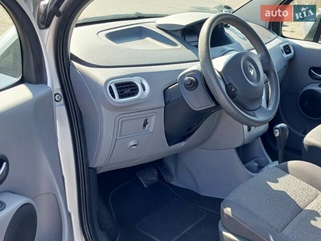 Серый Рено Модус, объемом двигателя 1.6 л и пробегом 197 тыс. км за 6700 $, фото 11 на Automoto.ua