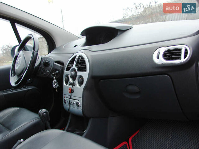 Сірий Рено Модус, об'ємом двигуна 1.5 л та пробігом 243 тис. км за 6799 $, фото 24 на Automoto.ua