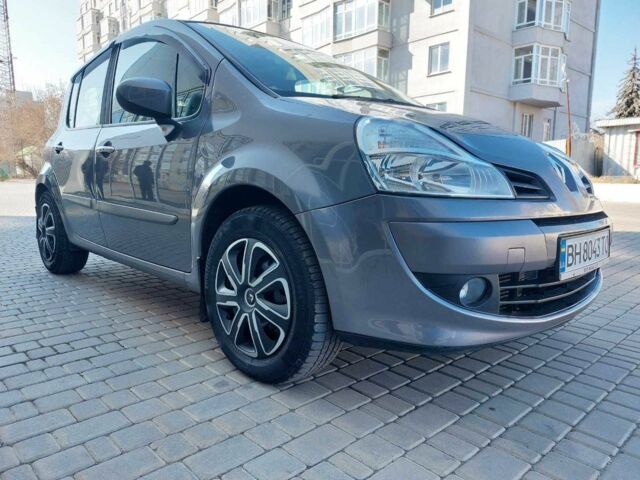 Серый Рено Модус, объемом двигателя 1.5 л и пробегом 243 тыс. км за 7500 $, фото 7 на Automoto.ua