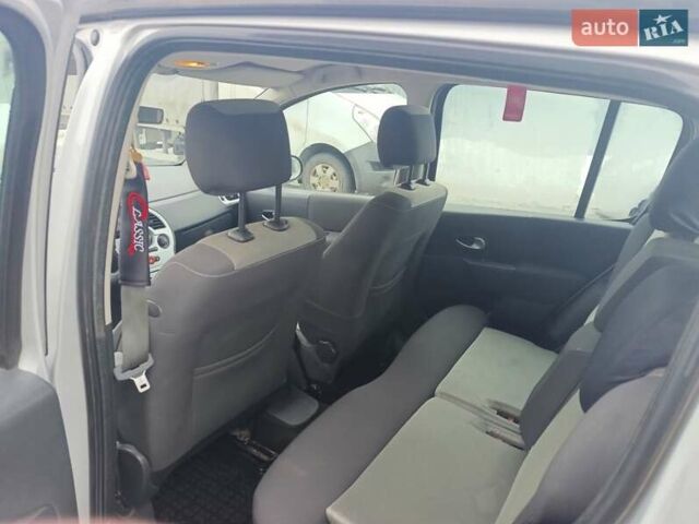 Сірий Рено Модус, об'ємом двигуна 1.15 л та пробігом 205 тис. км за 3750 $, фото 2 на Automoto.ua