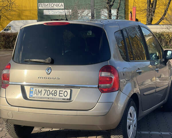 Серый Рено Модус, объемом двигателя 1.5 л и пробегом 23 тыс. км за 5000 $, фото 3 на Automoto.ua