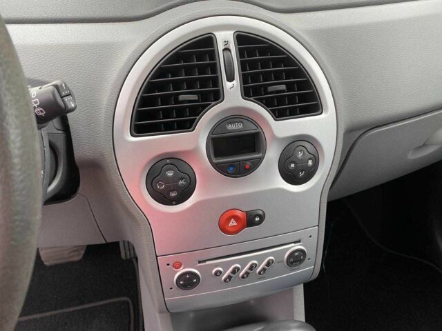 Сірий Рено Модус, об'ємом двигуна 1.6 л та пробігом 196 тис. км за 6800 $, фото 9 на Automoto.ua