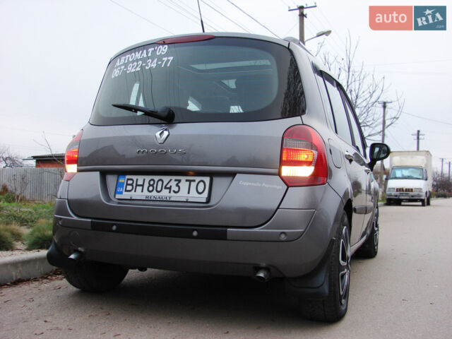 Сірий Рено Модус, об'ємом двигуна 1.5 л та пробігом 243 тис. км за 6850 $, фото 7 на Automoto.ua