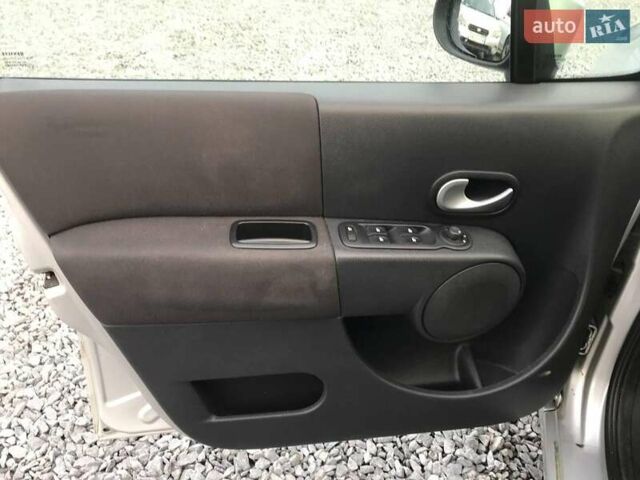 Сірий Рено Модус, об'ємом двигуна 1.2 л та пробігом 77 тис. км за 4590 $, фото 17 на Automoto.ua