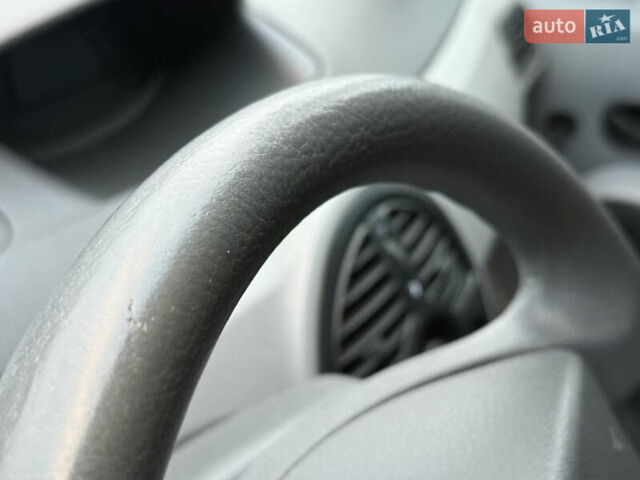 Сірий Рено Модус, об'ємом двигуна 1.5 л та пробігом 237 тис. км за 4550 $, фото 19 на Automoto.ua