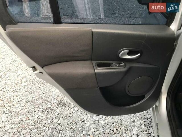 Сірий Рено Модус, об'ємом двигуна 1.2 л та пробігом 77 тис. км за 4590 $, фото 16 на Automoto.ua