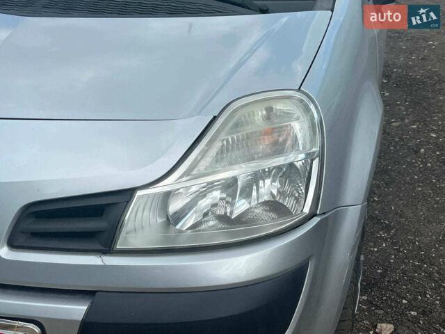 Сірий Рено Модус, об'ємом двигуна 1.2 л та пробігом 197 тис. км за 3340 $, фото 4 на Automoto.ua