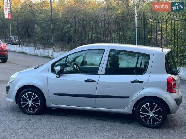 Сірий Рено Модус, об'ємом двигуна 1.2 л та пробігом 197 тис. км за 3140 $, фото 7 на Automoto.ua