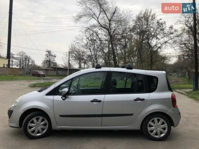 Серый Рено Модус, объемом двигателя 1.15 л и пробегом 220 тыс. км за 4800 $, фото 8 на Automoto.ua