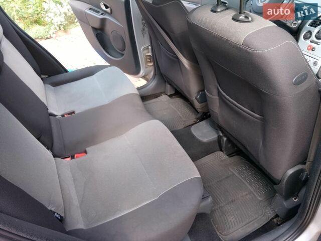 Сірий Рено Модус, об'ємом двигуна 1.15 л та пробігом 82 тис. км за 5000 $, фото 11 на Automoto.ua