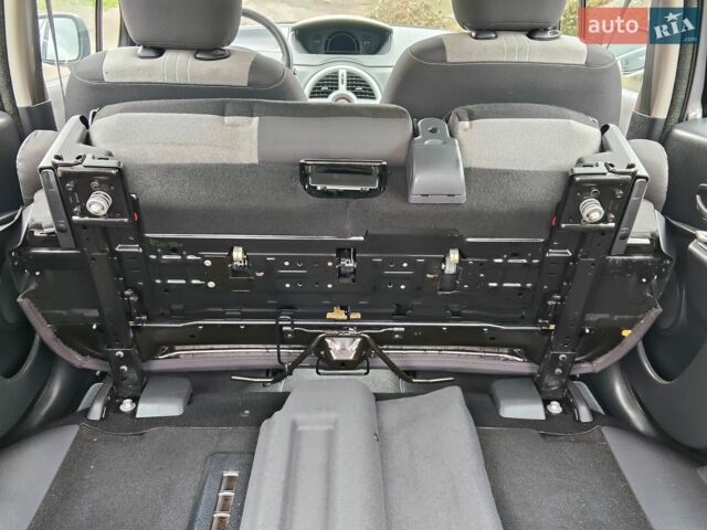 Сірий Рено Модус, об'ємом двигуна 1.6 л та пробігом 150 тис. км за 6799 $, фото 21 на Automoto.ua
