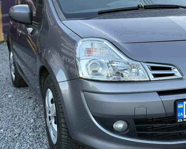 Рено Модус 2010 у Стрые на Automoto.ua Сірий Рено Модус, об'ємом двигуна 1.5 л та пробігом 110 тис. км за 5800 $, фото 25 на Automoto.ua