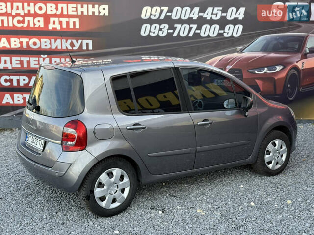 Рено Модус 2010 у Стрые на Automoto.ua Сірий Рено Модус, об'ємом двигуна 1.5 л та пробігом 110 тис. км за 5800 $, фото 4 на Automoto.ua
