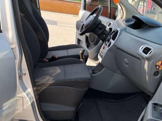 Сірий Рено Модус, об'ємом двигуна 1.5 л та пробігом 180 тис. км за 5300 $, фото 4 на Automoto.ua