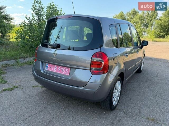 Серый Рено Модус, объемом двигателя 1.6 л и пробегом 161 тыс. км за 6750 $, фото 7 на Automoto.ua