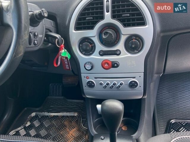 Сірий Рено Модус, об'ємом двигуна 1.6 л та пробігом 178 тис. км за 7350 $, фото 30 на Automoto.ua