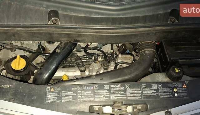 Серый Рено Модус, объемом двигателя 1.15 л и пробегом 200 тыс. км за 4979 $, фото 12 на Automoto.ua
