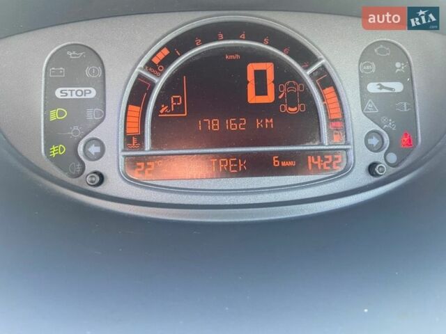 Сірий Рено Модус, об'ємом двигуна 1.6 л та пробігом 178 тис. км за 7350 $, фото 49 на Automoto.ua