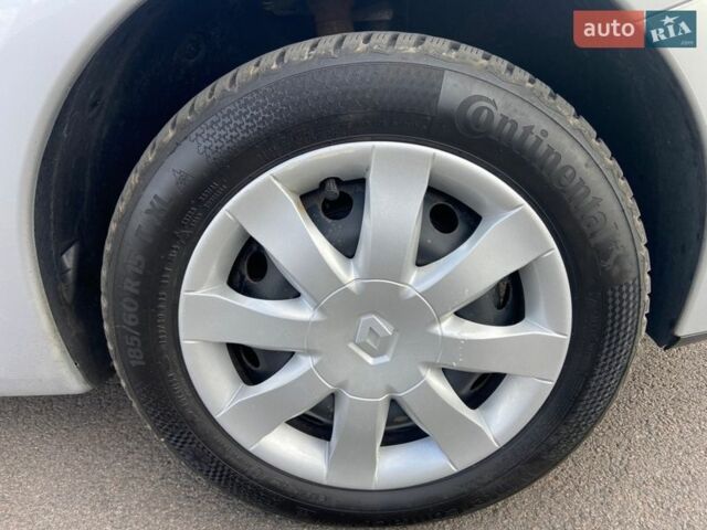 Сірий Рено Модус, об'ємом двигуна 1.6 л та пробігом 178 тис. км за 7350 $, фото 47 на Automoto.ua