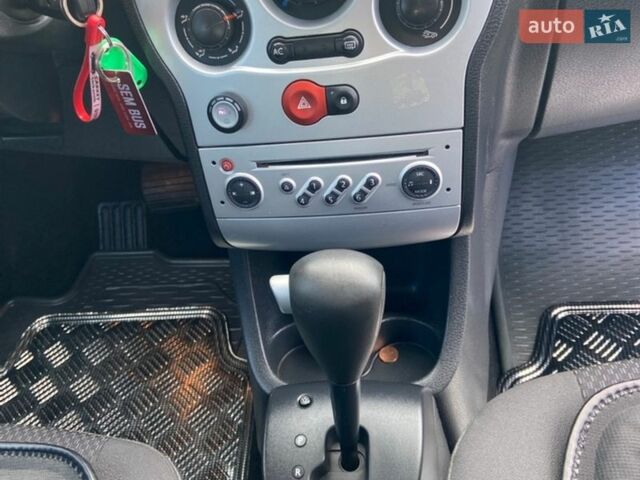 Сірий Рено Модус, об'ємом двигуна 1.6 л та пробігом 178 тис. км за 7350 $, фото 29 на Automoto.ua