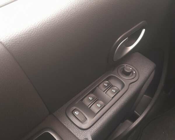 Серый Рено Модус, объемом двигателя 1.15 л и пробегом 155 тыс. км за 5000 $, фото 4 на Automoto.ua