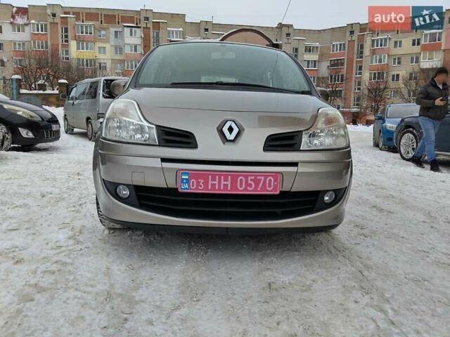 Серый Рено Модус, объемом двигателя 1.6 л и пробегом 199 тыс. км за 6950 $, фото 2 на Automoto.ua