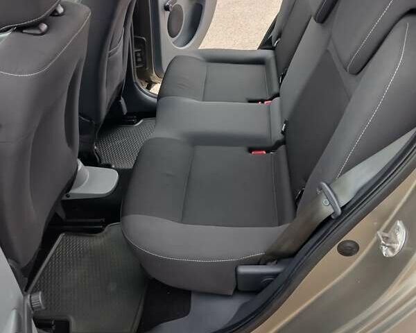 Сірий Рено Модус, об'ємом двигуна 1.6 л та пробігом 199 тис. км за 7500 $, фото 18 на Automoto.ua