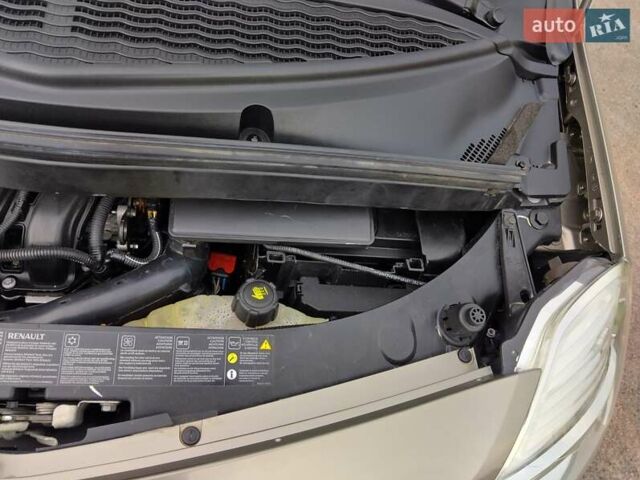 Сірий Рено Модус, об'ємом двигуна 1.6 л та пробігом 199 тис. км за 7500 $, фото 29 на Automoto.ua