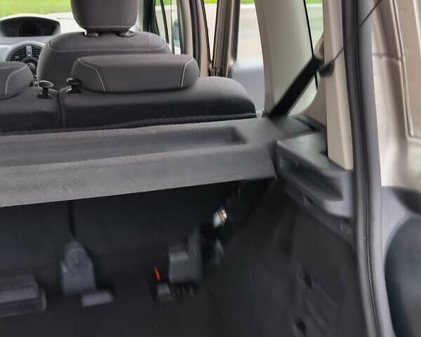 Серый Рено Модус, объемом двигателя 1.6 л и пробегом 199 тыс. км за 6950 $, фото 30 на Automoto.ua