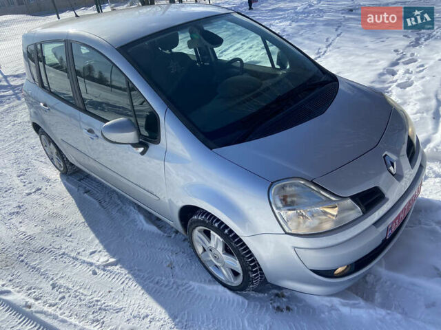 Серый Рено Модус, объемом двигателя 1.6 л и пробегом 110 тыс. км за 6950 $, фото 14 на Automoto.ua