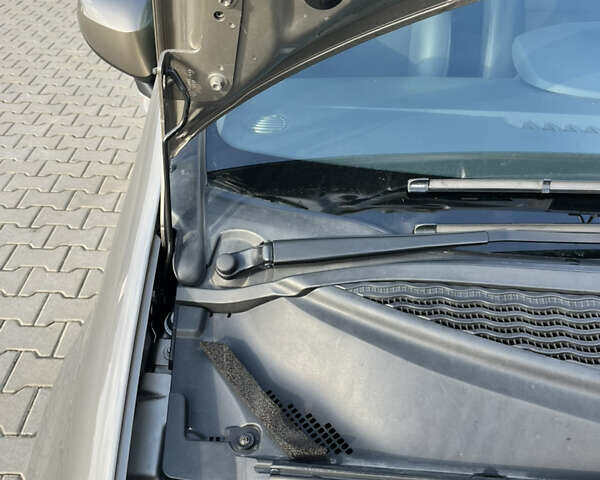 Сірий Рено Модус, об'ємом двигуна 1.6 л та пробігом 65 тис. км за 7400 $, фото 30 на Automoto.ua