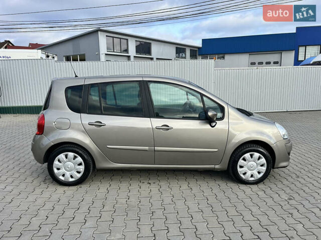 Сірий Рено Модус, об'ємом двигуна 1.6 л та пробігом 65 тис. км за 7400 $, фото 2 на Automoto.ua