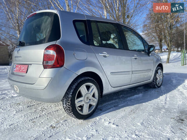 Серый Рено Модус, объемом двигателя 1.6 л и пробегом 110 тыс. км за 6950 $, фото 7 на Automoto.ua