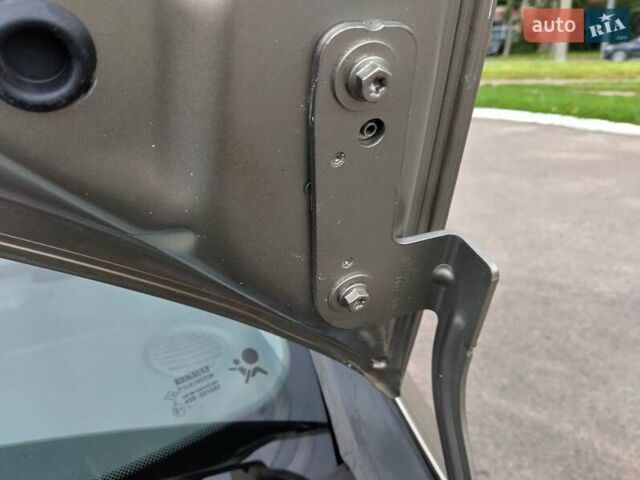 Сірий Рено Модус, об'ємом двигуна 1.6 л та пробігом 199 тис. км за 7500 $, фото 34 на Automoto.ua